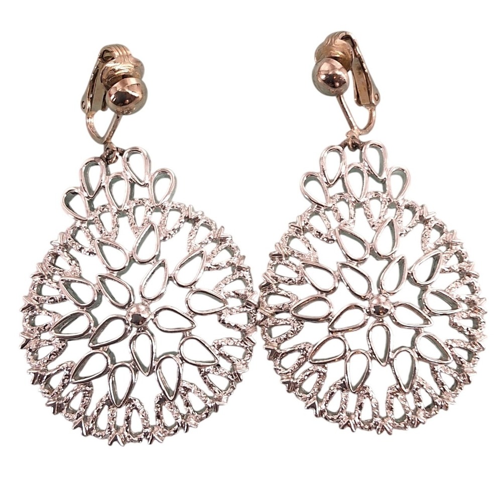 Sarah Coventry‎ Silvertone Filigree Medallion Dangle Clip-On Earrings 2.5"